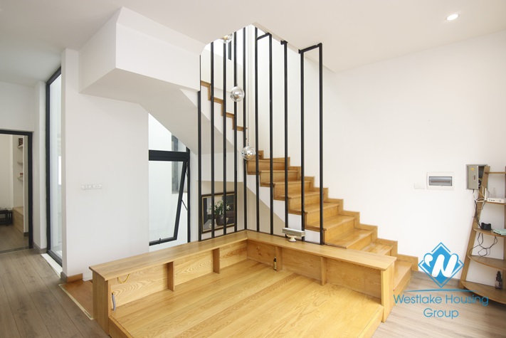 A calm and luxury villa for rent in Vinhome Riverside Long Bien, Hanoi